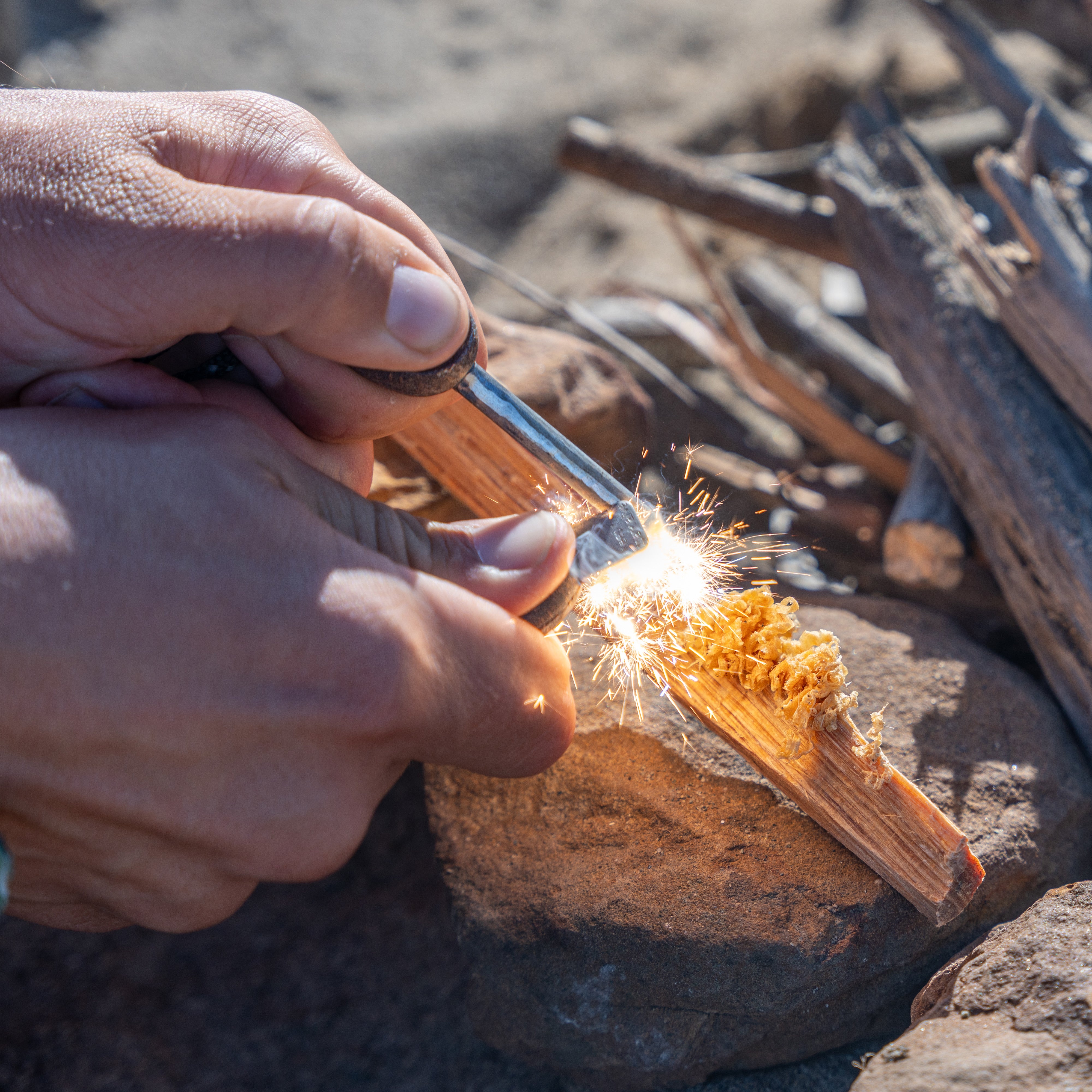 Swedish FireSteel army 2in1